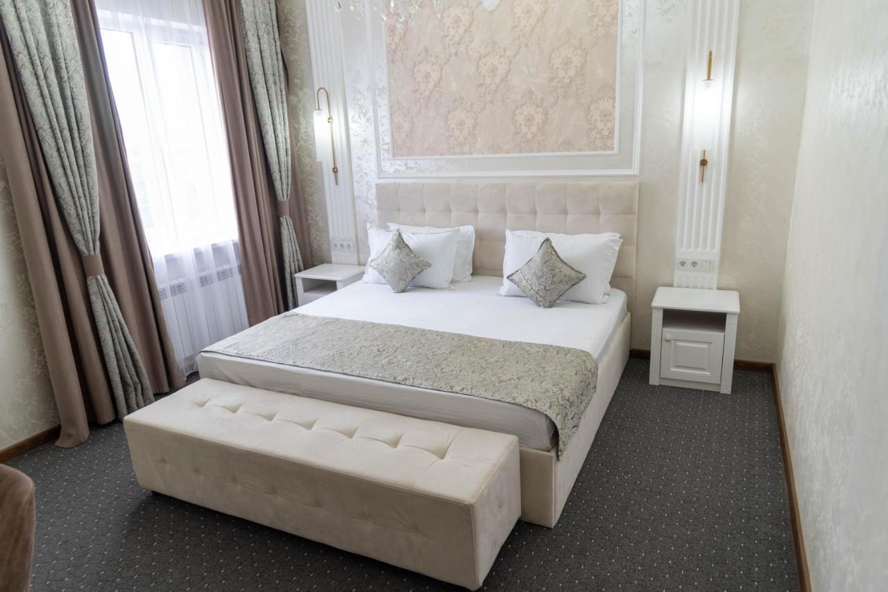 Dora Hotel Szymkent Zewnętrze zdjęcie